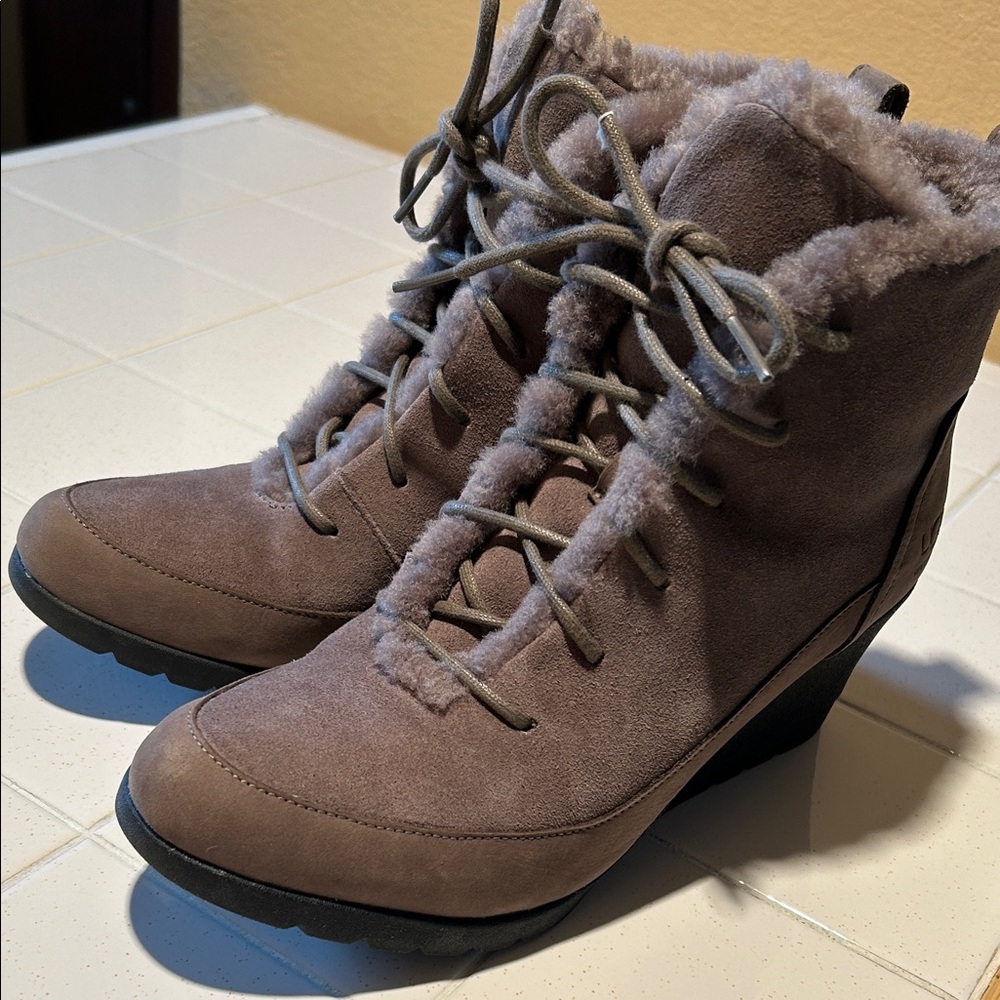 UGG Bridgit Boots - Dark Shade Waterproof